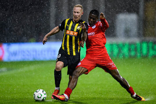 Mikkel Rygaard Jensen and Julius Lindberg of Häcken