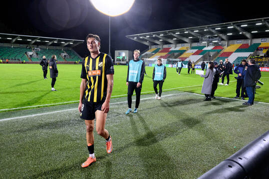 Silas Andersen of Häcken looks dejected