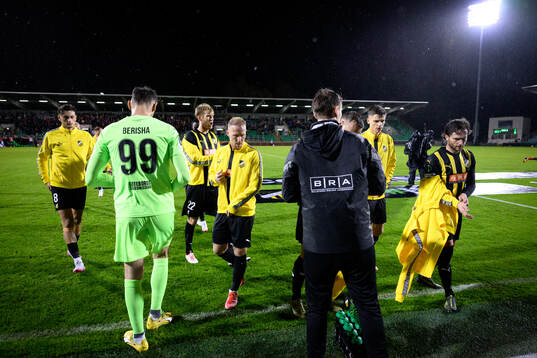 Silas Andersen, goalkeeper Etrit Berisha, Filip Helander,