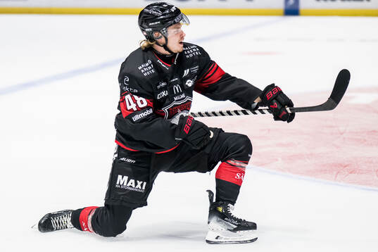 Malmö Redhawks Lauri Pajuniemi jublar