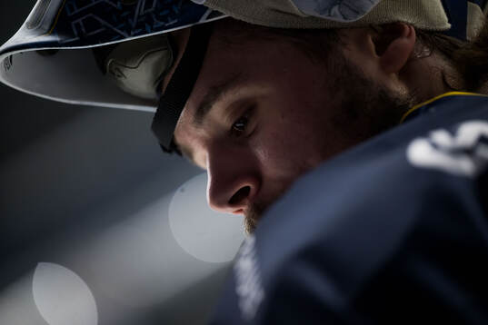 HV71s målvakt Frederik Dichow