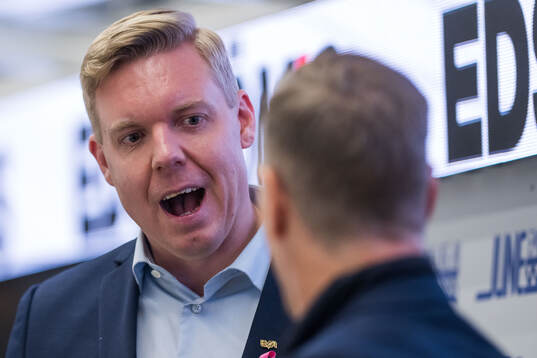 HV71