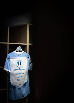 General view of the matchday pennant in the dressing room