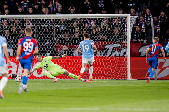 Goalkeeper Robin Olsen of Malmö FF