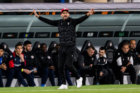 Head coach Marek Bakos of Viktoria Plzen