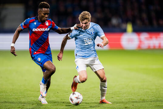 Sampson Dweh of Viktoria Plzen and Hugo Bolin of Malmö FF