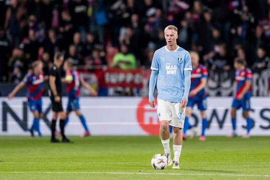 Daniel Gudjohnsen of Malmö FF looks dejected