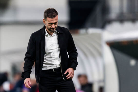 Head coach Anes Mravac of Malmö FF looks dejected