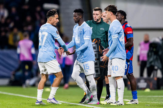 Adrian Skogmar and Salifou Soumah of Malmö FF
