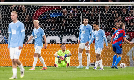Otto Rosengren, goalkeeper Robin Olsen, Andrej Djuric and
