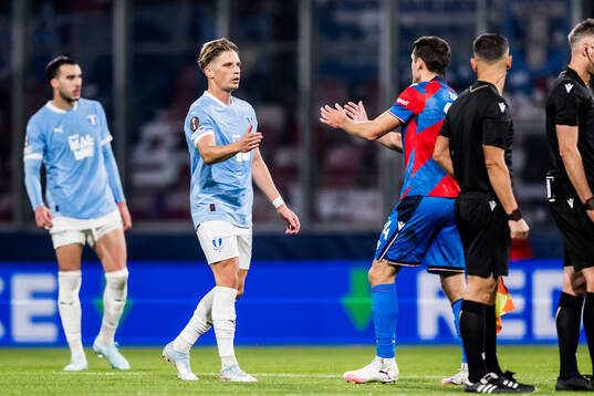 Jens Stryger Larsen of Malmö FF afterthe UEFA Europa