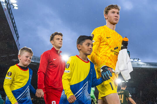 Felix Horn Myhre and goalkeeper Mathias Dyngeland of Brann