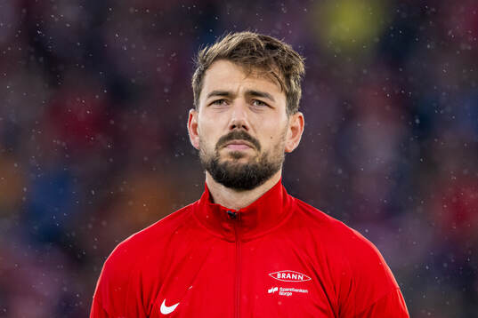 Fredrik Pallesen Knudsen of Brann line up