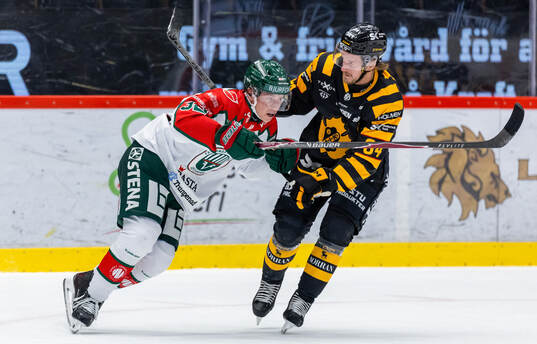 Frölundas Noah Hasa och Skellefteås Jonathan Pudas