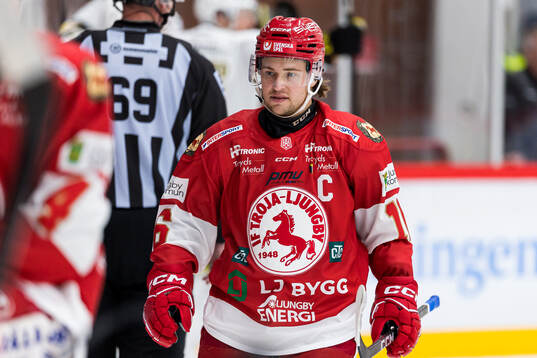 Troja/Ljungbys Dennis Fröland deppar