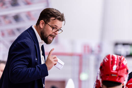Troja/Ljungbys assisterande tränare Tobias Törnkvist