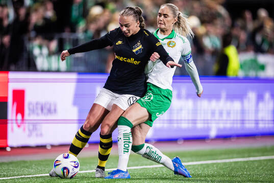 AIKs Son Hwayeon och Hammarbys Alice Carlsson