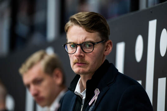 Nybros assisterande tränare Albin Blomqvist