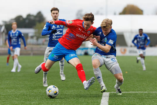 Helsingborgs Alexander Johansson och Umeå FCs Tobias Westin