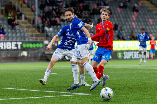 Umeå FCs Alfredo Martiatu Nordeman och Helsingborgs