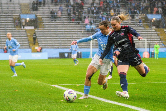 Malmö FFs Miljana Ivanovic och Rosengårds Emma Jansson