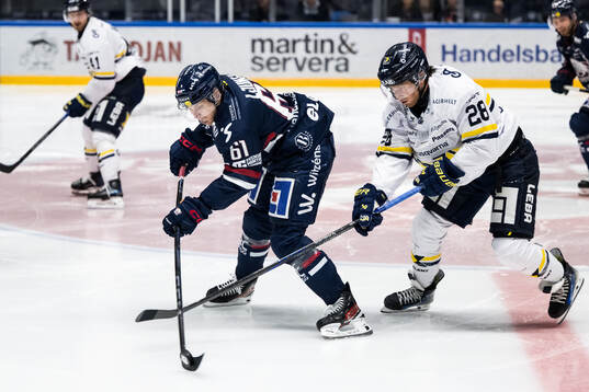 Linköpings Christoffer Ehn och HV71s Justin Glenn Kloos