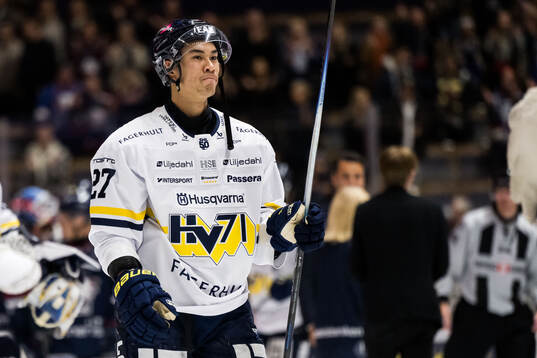 HV71s Jonathan Ang deppar