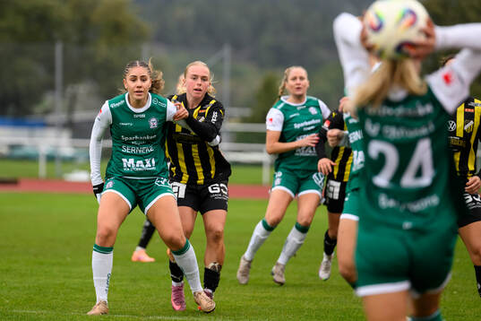 Alingsås Julia Elvbo och Häckens Pernille Sanvig