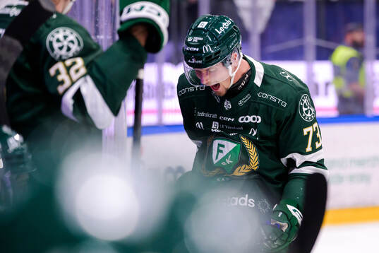 Färjestads Adam Ollas Mattsson deppar