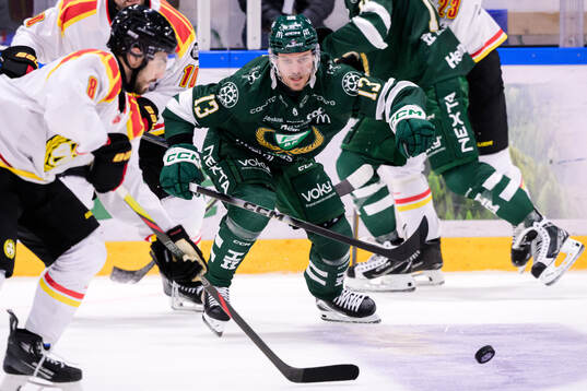 Brynäs Bobby Trivigno och Färjestads Joel Kellman