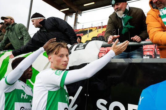 Västerås Philip Bonde jublar
