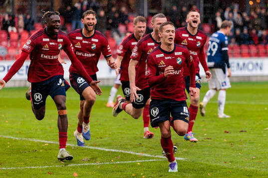Östers Anssi Suhonen jublar