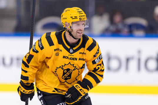 Skellefteås Oscar Lindberg jublar