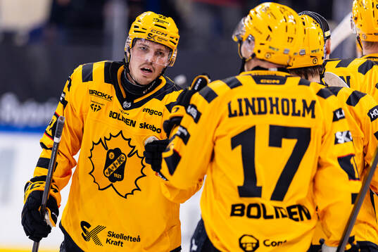 Skellefteås Jonathan Johnson jublar