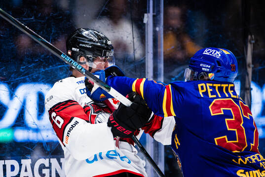 Malmö Redhawks Eemil Viro och Djurgårdens Jesper
