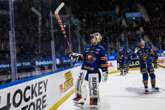 Djurgårdens målvakt Magnus Hellberg jublar