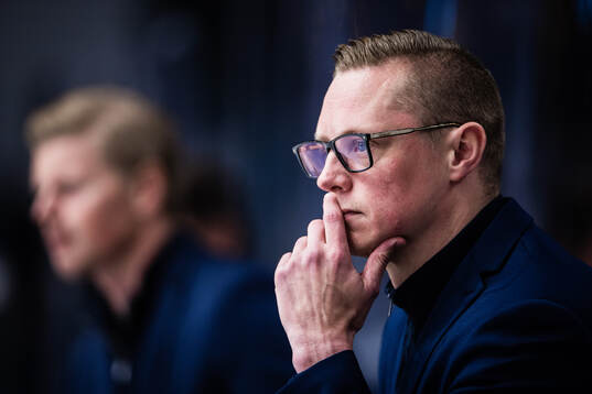 Djurgårdens tränare Robert Kimby  ishockeymatchen i SHL