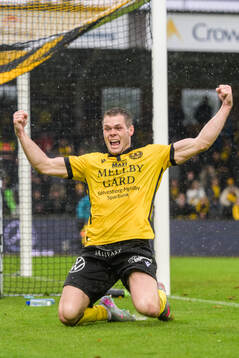Mjällbys Jacob Bergström jublar