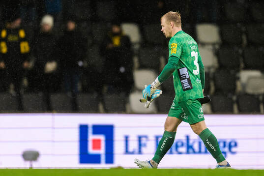 Elfsborgs målvakt Isak Pettersson deppar