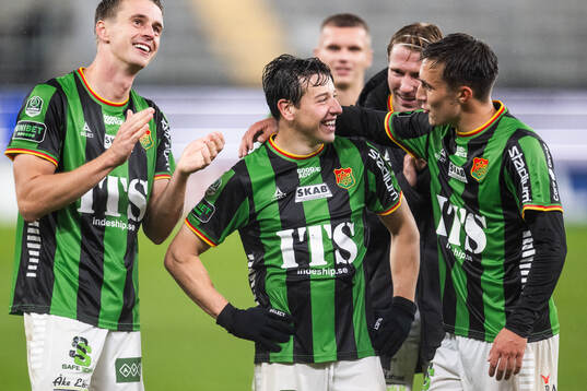 GAIS Matteo de Brienne och Anton Kurochkin jublar