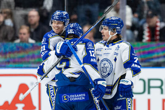 Leksands Joonas Lyytinen jublar