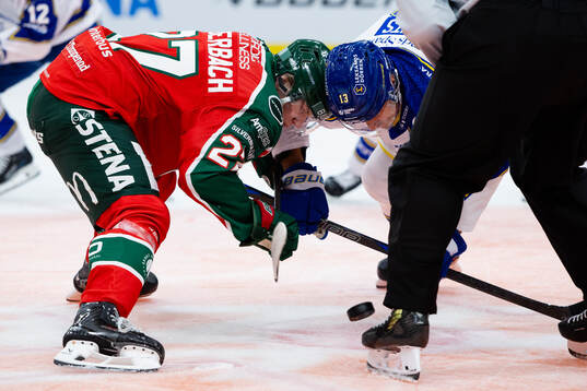 Frölundas Theodor Niederbach och Leksands Jon Knuts tekar