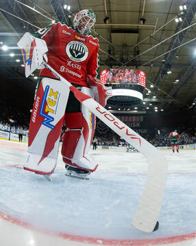 Frölundas målvakt Tobias Normann deppar