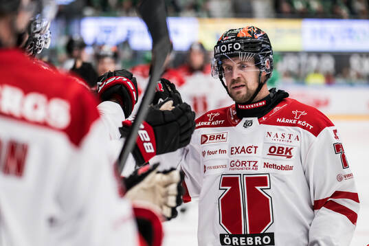 Örebros Teemu Turunen jublar