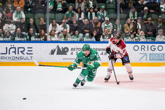 Rögles Karson Kuhlman och Örebros Glenn Gustafsson