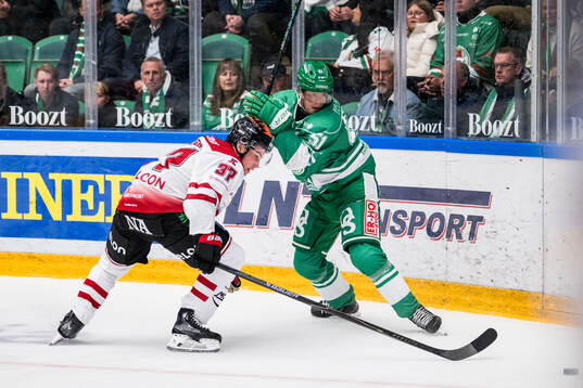 Örebros Glenn Gustafsson och Rögles Calle Själin