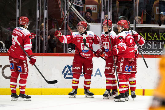 Timrås Jonathan Dahlén och Eddie Genborg jublar