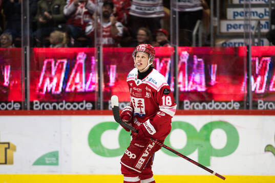 Timrås Eddie Genborg jublar