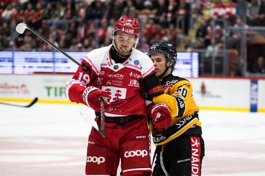 Timrås Marcus Westfält och Luleås Casper Juustovaara