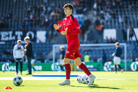 Mads Kristian Hansen of Brann warms up